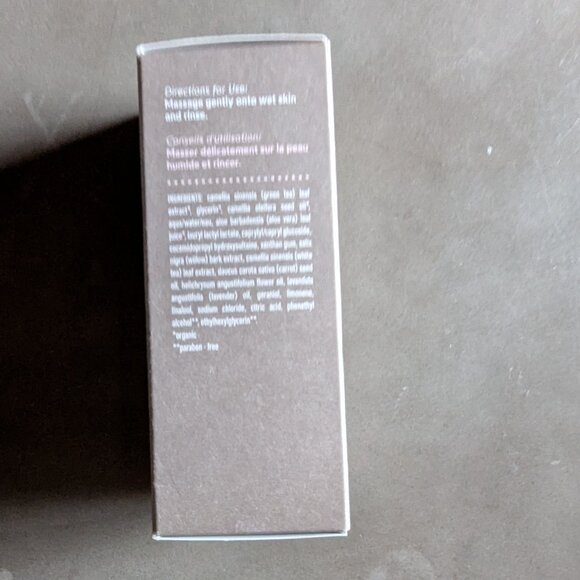 True Botanicals | Nourishing Cleanser - Picture 13 of 16